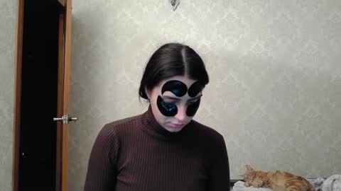 cute_strawberry_ online show from December 2024 04:56:01 AM