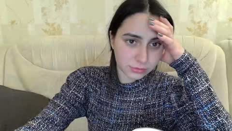 cute_strawberry_ online show from December 2024 06:27:02 PM