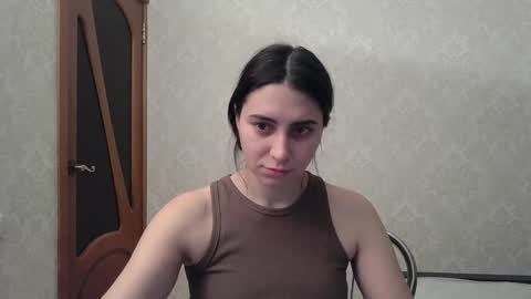 cute_strawberry_ online show from December 2024 04:56:02 AM