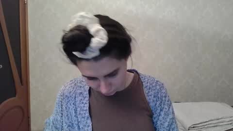 cute_strawberry_ online show from December 2024 05:58:02 PM