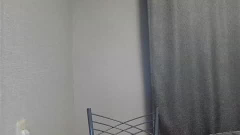 cute_strawberry_ online show from December 2024 07:14:01 PM