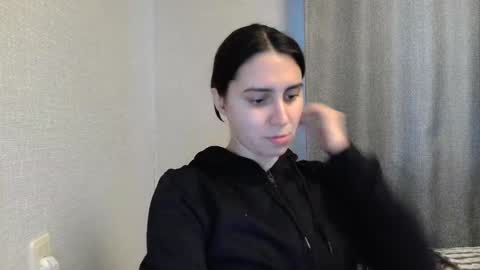 cute_strawberry_ online show from December 2024 11:52:02 AM