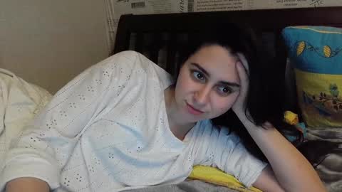 cute_strawberry_ online show from January 2025 01:09:01 PM