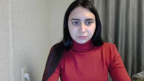 cute_strawberry_ online show from January 2025 02:36:01 PM