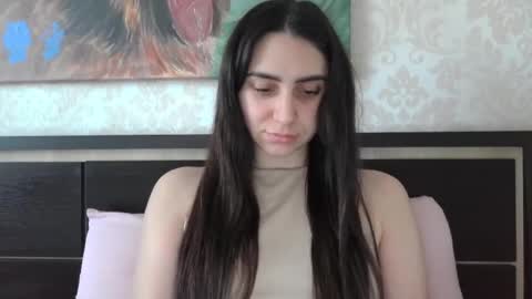 cute_strawberry_ online show from February 2025 02:16:02 PM