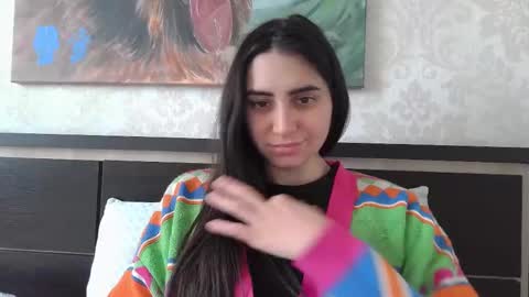 cute_strawberry_ online show from February 2025 09:13:02 AM