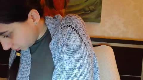 cute_strawberry_ online show from February 2025 06:01:02 PM