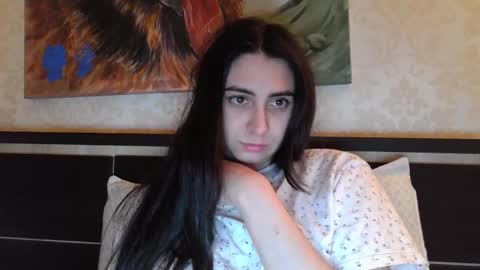 cute_strawberry_ online show from February 2025 08:19:02 PM