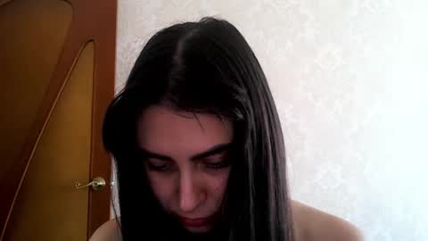 cute_strawberry_ online show from September 2025 07:19:01 AM
