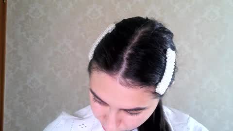 Snapshot of cute_strawberry_ chatting on October 2025 07:39:01 AM cute_strawberry_ online show from October 2025 07:39:01 AM