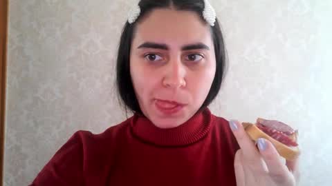 Snapshot of cute_strawberry_ chatting on October 2025 07:53:01 AM cute_strawberry_ online show from October 2025 07:53:01 AM