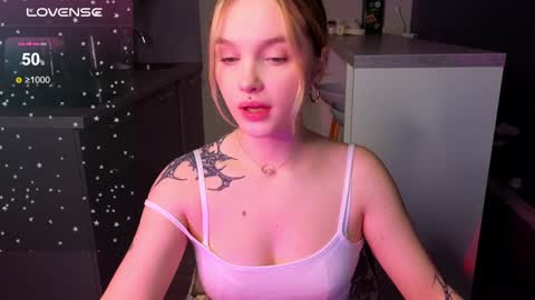 Snapshot of cute_summer_breathe chatting on December 2024 01:24:02 PM Sue online show from December 2024 01:24:02 PM