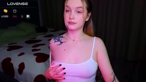 Snapshot of cute_summer_breathe chatting on January 2025 01:22:01 PM Sue online show from January 2025 01:22:01 PM