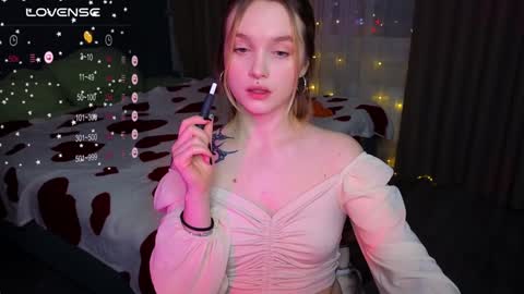 Snapshot of cute_summer_breathe chatting on January 2025 05:17:02 PM Sue online show from January 2025 05:17:02 PM