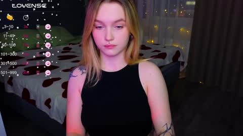 Snapshot of cute_summer_breathe chatting on January 2025 03:04:01 PM Sue online show from January 2025 03:04:01 PM
