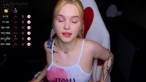 Snapshot of cute_summer_breathe chatting on September 2025 04:45:01 PM Sue online show from September 2025 04:45:01 PM