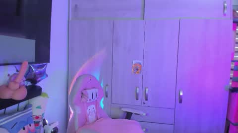 katalinda montt online show from September 2025 08:03:01 PM