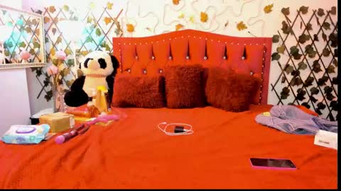 cute_zoe1 online show from September 2025 10:01:02 PM