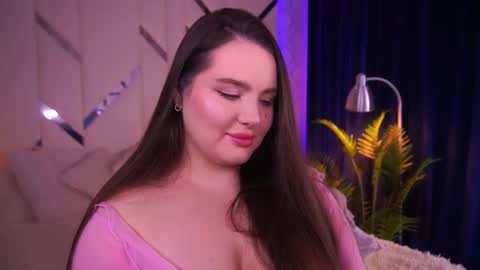 Amber online show from October 2025 12:04:01 AM