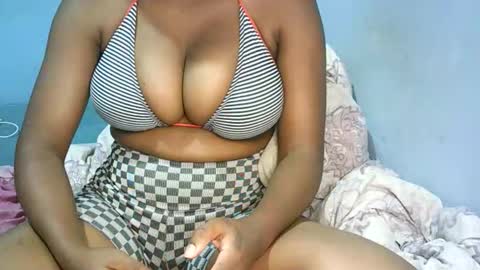 Avrill online show from September 2025 06:32:02 PM