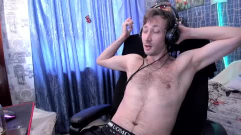 cuteboy228 online show from March 2025 01:31:02 PM