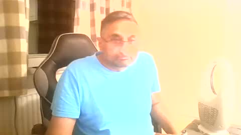 fuktoiboi online show from July 2026 11:11:02 PM