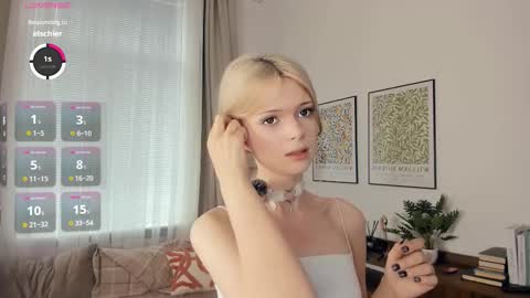 Snapshot of cutebrutality chatting on November 2025 07:33:02 AM Alice online show from November 2025 07:33:02 AM