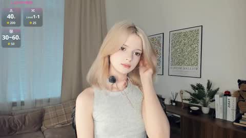 Snapshot of cutebrutality chatting on November 2025 09:31:02 AM Alice online show from November 2025 09:31:02 AM