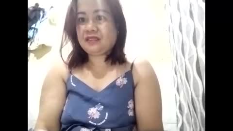 Snapshot of cutechey06 chatting on December 2025 05:11:02 PM Sky online show from December 2025 05:11:02 PM