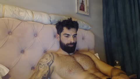 cuteeboy online show from January 2025 04:41:01 PM