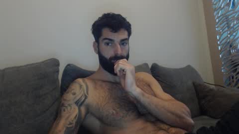 cuteeboy online show from November 2025 06:44:01 AM