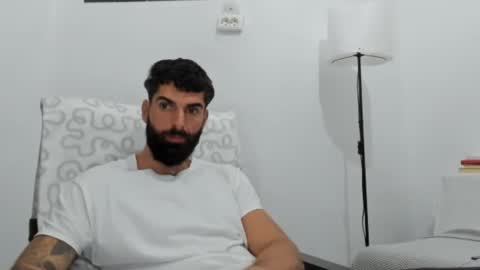 cuteeboy online show from November 2025 09:01:02 AM