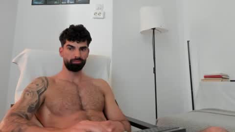 cuteeboy online show from June 2026 06:07:01 AM