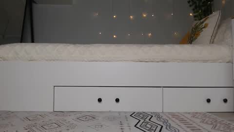 Anna online show from March 2026 10:37:01 AM