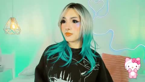 Zoe  online show from September 2025 04:50:01 AM