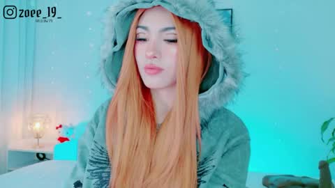 Zoe  online show from April 2026 02:44:01 AM