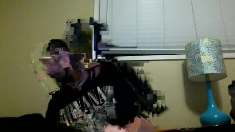 Snapshot of cutehungboi chatting on September 2025 03:18:02 AM cutehungboi online show from September 2025 03:18:02 AM