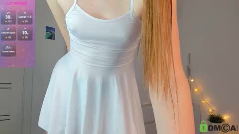 cutenessnicole online show from September 2025 10:11:01 PM