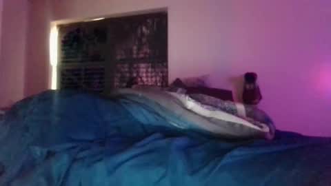 mary mack online show from November 2025 02:41:01 PM