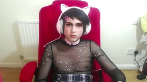 Snapshot of cutest_princess chatting on October 2025 09:57:02 PM cutest_princess online show from October 2025 09:57:02 PM