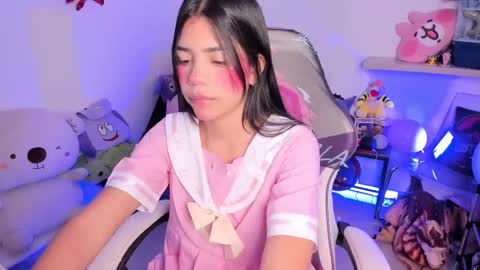  - independent model online show from October 2025 01:15:01 AM