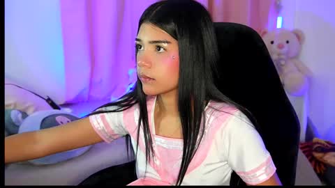  - independent model online show from January 2026 01:54:02 AM