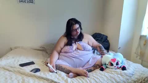 Snapshot of cutetea_time chatting on October 2025 03:47:02 PM Cutetea online show from October 2025 03:47:02 PM