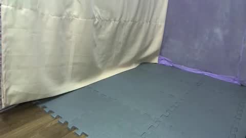 Snapshot of cutetinyasian143_ chatting on October 2025 03:28:02 AM cutetinyasian143_ online show from October 2025 03:28:02 AM