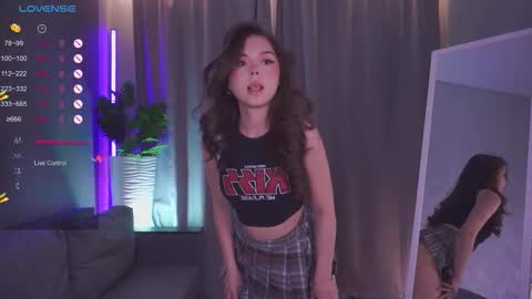 Julia online show from November 2025 12:59:02 PM