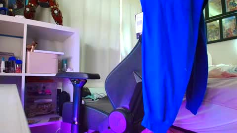Sandra Love online show from June 2026 03:43:01 PM