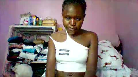 Snapshot of cutezola chatting on September 2025 05:19:02 AM cutezola online show from September 2025 05:19:02 AM
