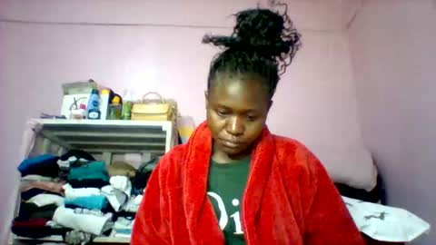 Snapshot of cutezola chatting on September 2025 03:30:02 AM cutezola online show from September 2025 03:30:02 AM