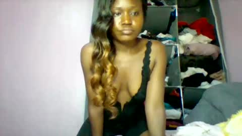 Snapshot of cutezola chatting on October 2025 05:24:02 PM cutezola online show from October 2025 05:24:02 PM
