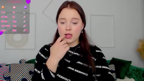 Snapshot of cutie__cutiee_ chatting on October 2025 09:45:01 PM Nika online show from October 2025 09:45:01 PM